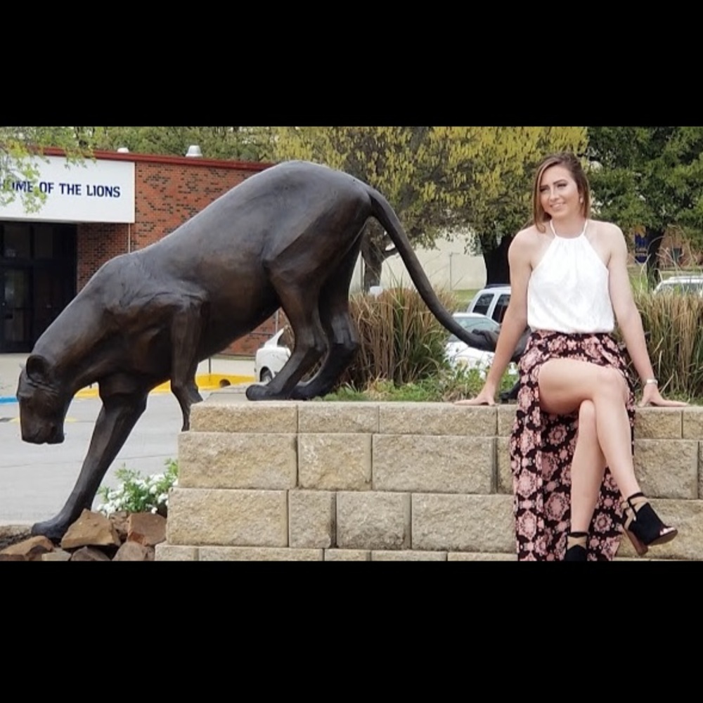 Meet your Posher, Hailey